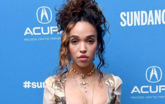 Who Is FKA Twigs? Net Worth, Lifestyle, Age, Height, Weight, Family