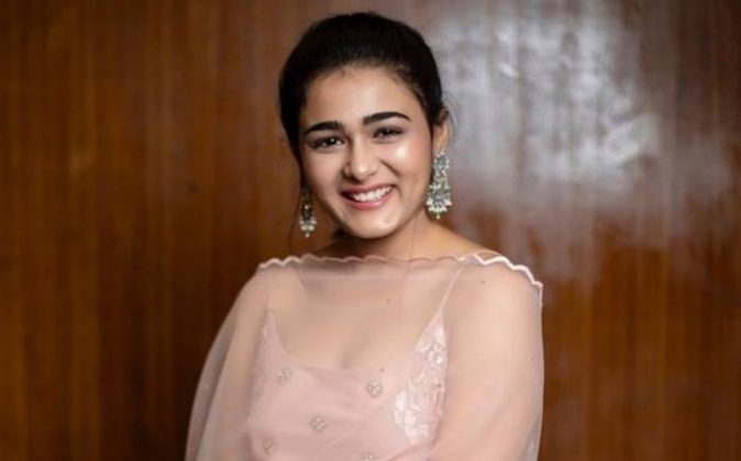 Shalini Pandey Age, Height, Net Worth, Family, Measurements, Lifestyle ...